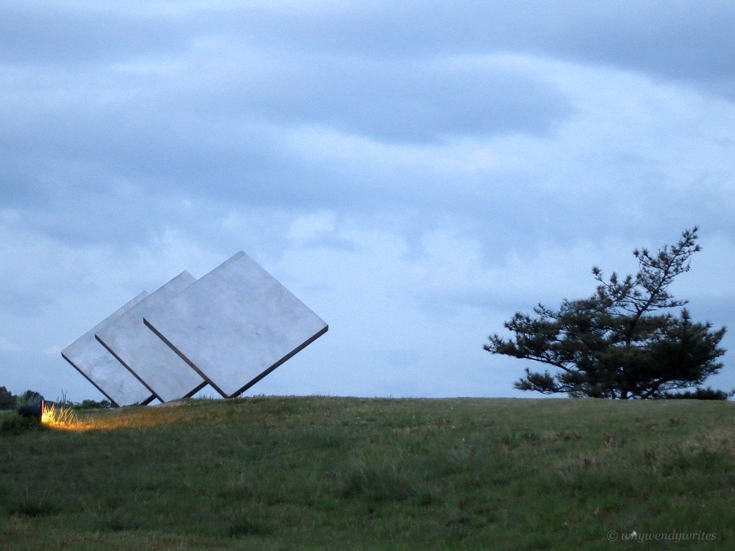 George Ricky's Three Squares Vertical Diagonal (Benesse House Museum’s surroundings)
