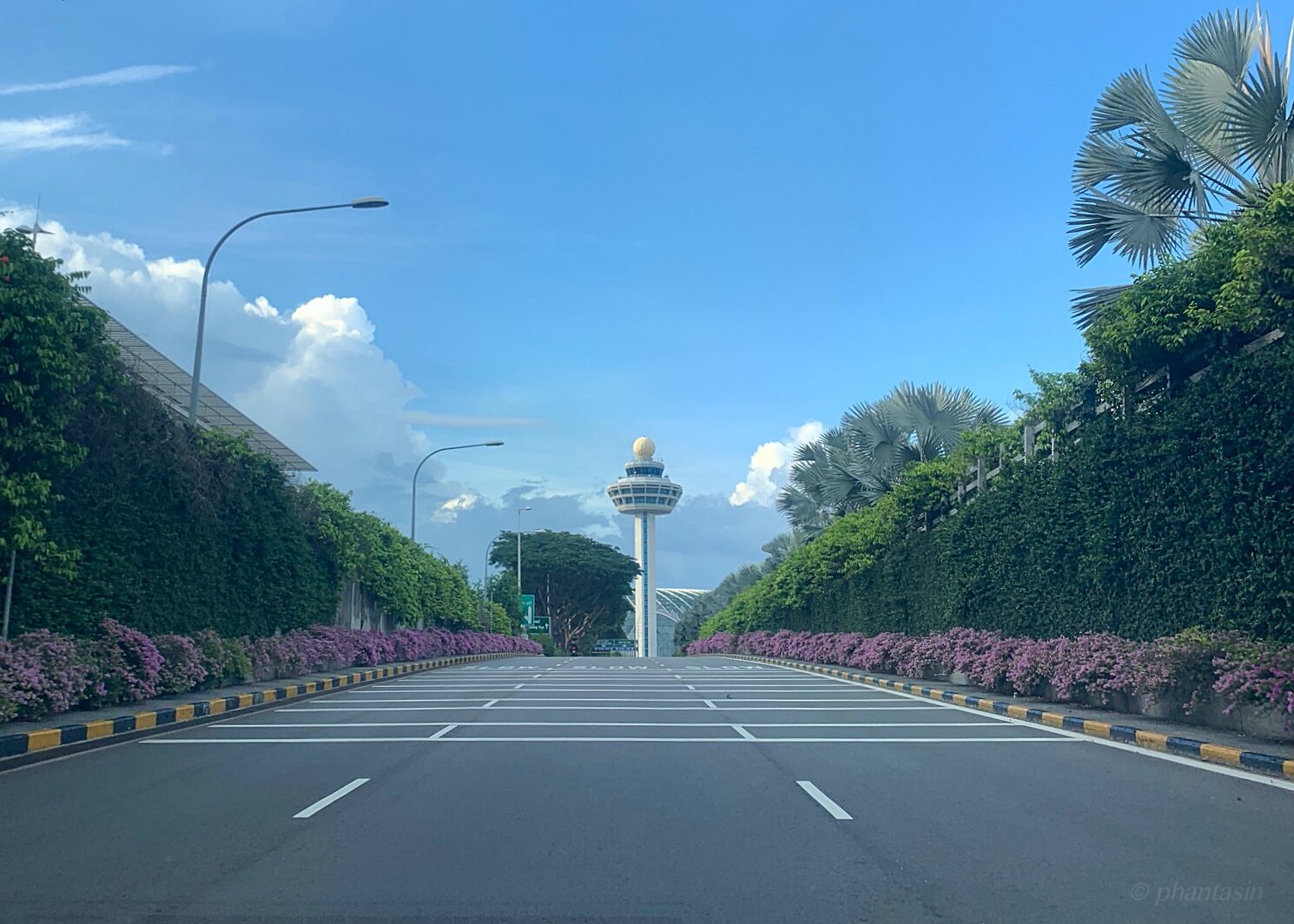 Idling Singapore Changi Airport
